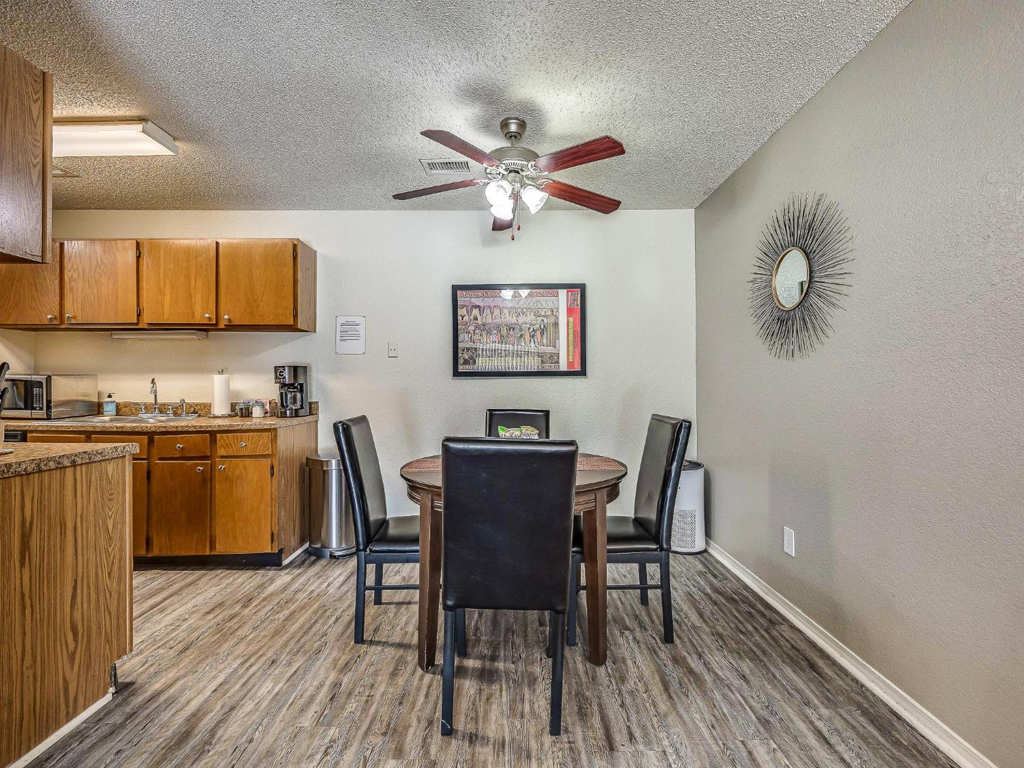 Ou Sooner, Pool & Gym, Bbq, Netflix, 100Mb Internet, Lg Washer & Dryer, Close To Ou! Norman Zewnętrze zdjęcie